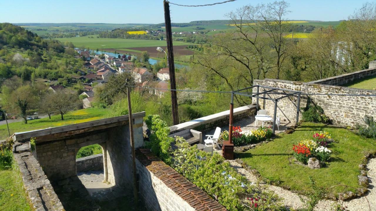B&B Chez Fouchs - Chambre D'Hotes Dun-sur-Meuse Екстер'єр фото